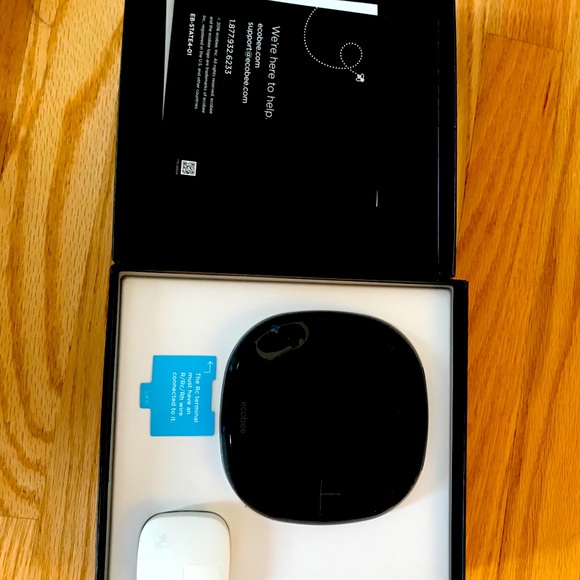 Ecobee 4 smart thermostat - Picture 3 of 5